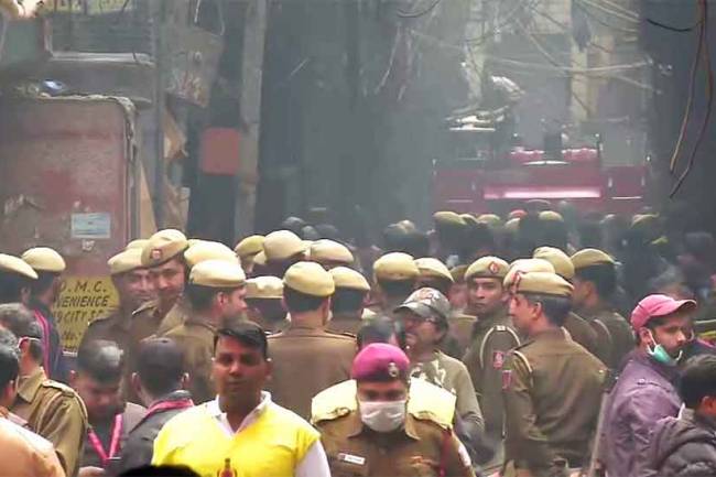 Day after death of 43 people, fire breaks out again in same Filmistan building in Delhi's Anaj Mandi