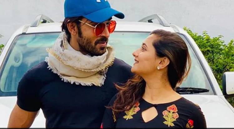 Evicted From Bigg Boss 13, Arhaan Khan Is Missing Rashami Desai: 'Come Out With The Trophy'