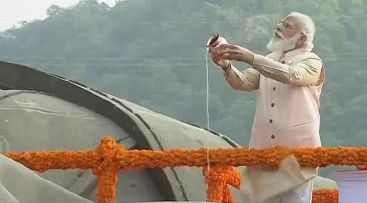 "When India Lost Its Sons..": PM Slams Opposition Over Pulwama Attack